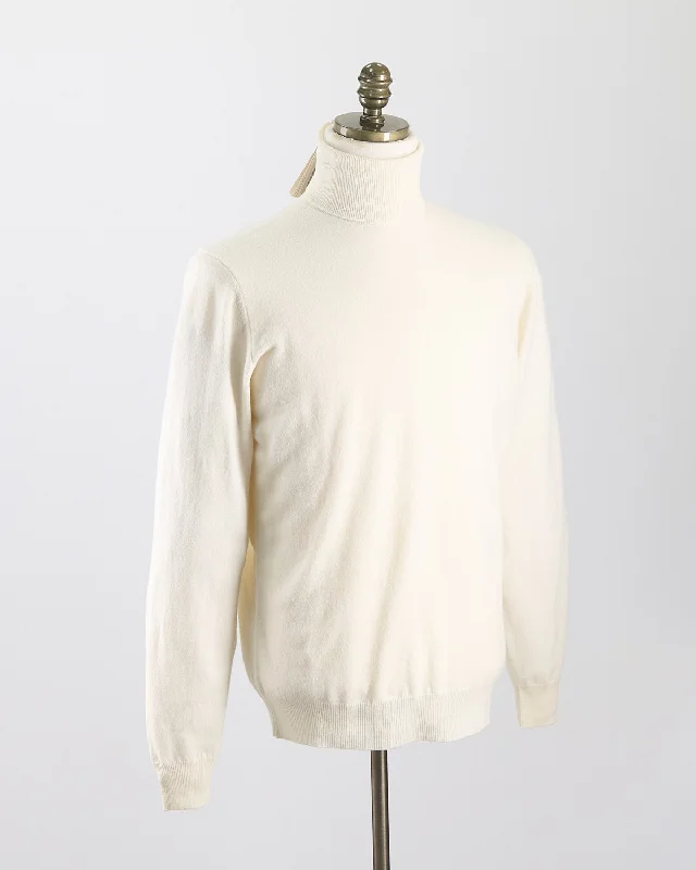 Wardrobe Staple Cashmere Blend Turtleneck Sweater